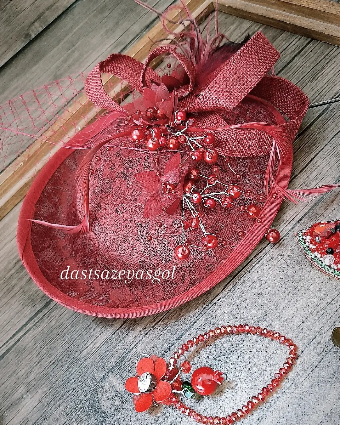 مشکی مدل اول روی سر